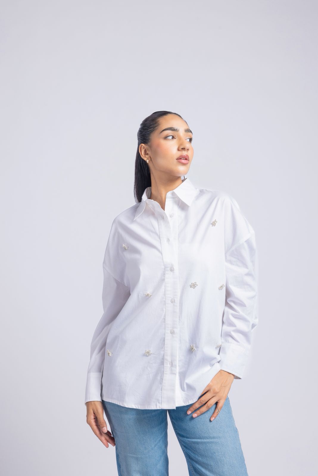 Cotton shirt with embellishments (white)