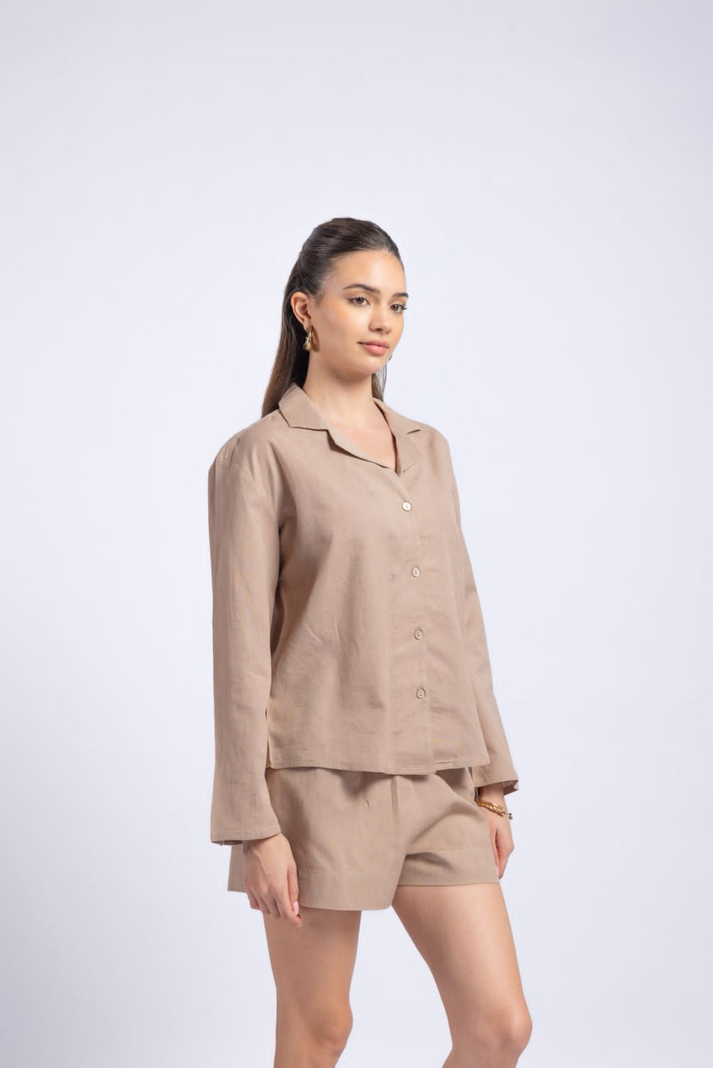 Co-ord set featuring a matching shirt and shorts. (Brown)