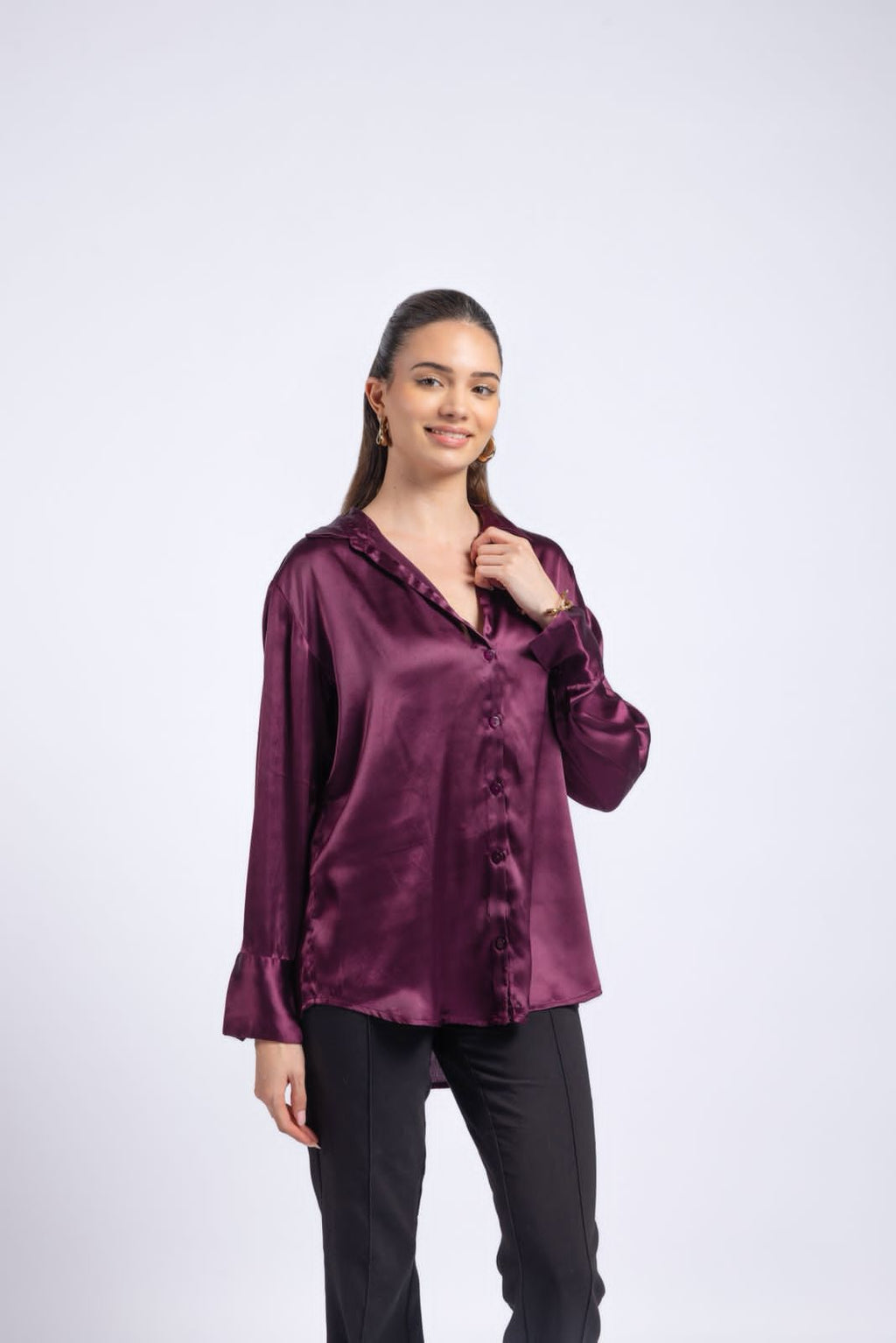 Wine satin shirt with a soft lifgtweigh feel.
