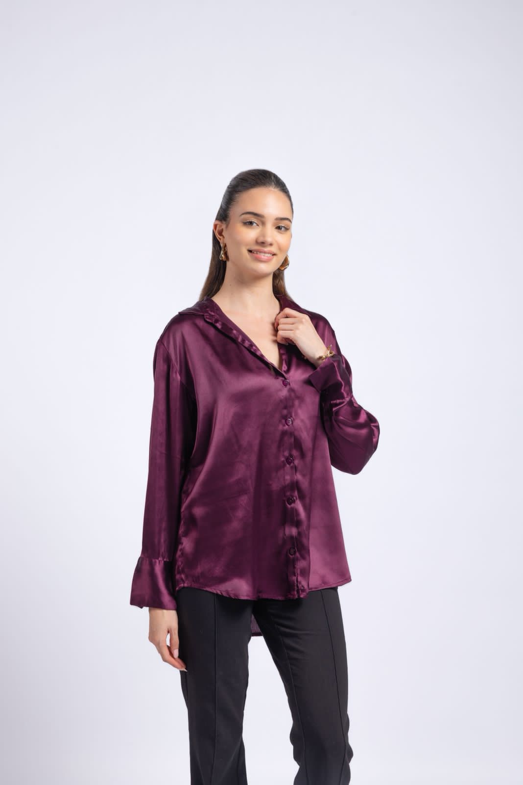 Wine satin shirt with a soft lifgtweigh feel.