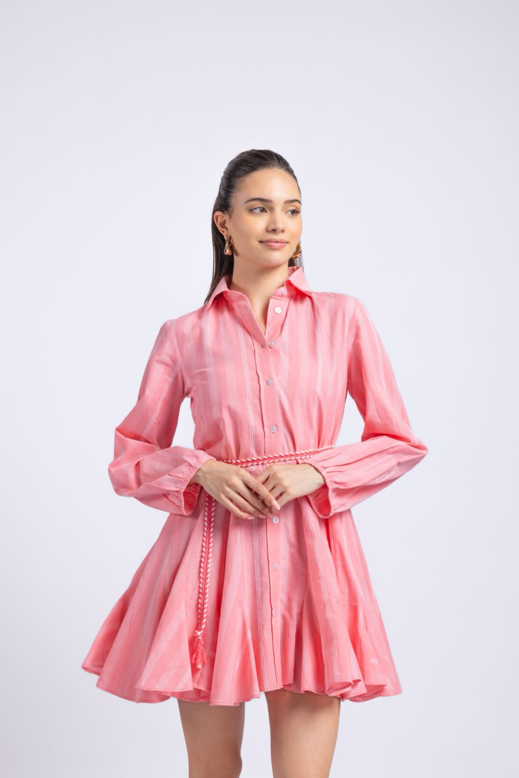 Short dress paired with a cotton tie-up belt.(pink)